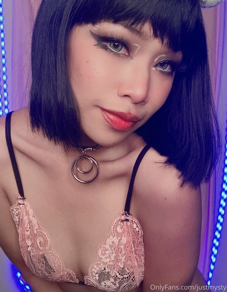 justmysty art star du porno galeries