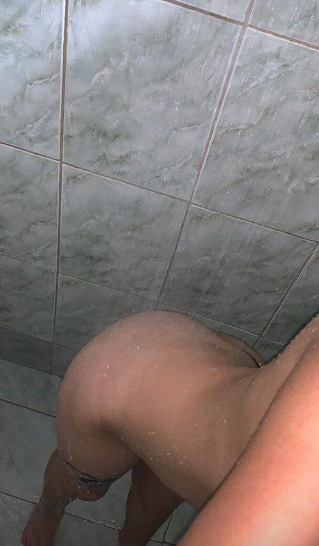 isaaszx modèle artistique collection