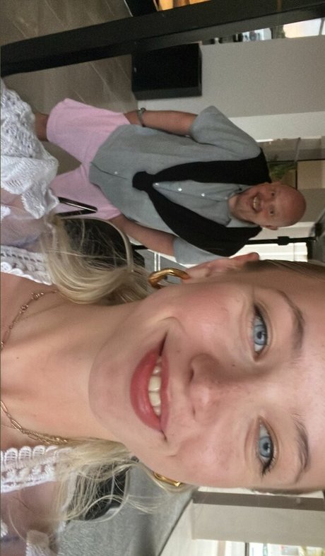 Lola Clark modèles nus photo