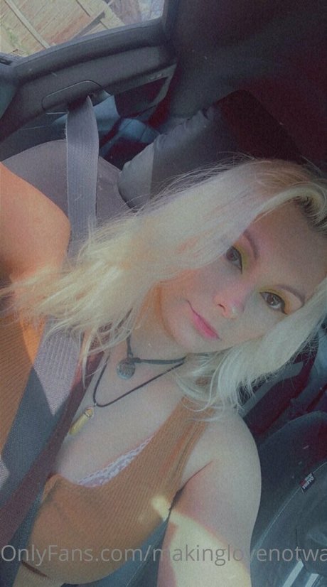 realprincesstiabeanie modèle magnifique img