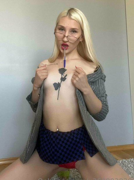 blazing dakota actrice chaude des photos