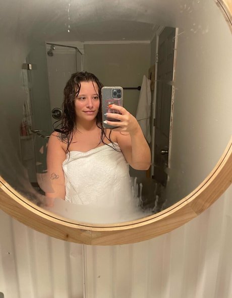 luckywithlola actrice de grande qualité images