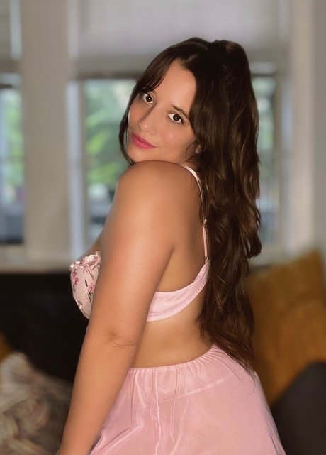 luckywithlola actrice exclusive archive