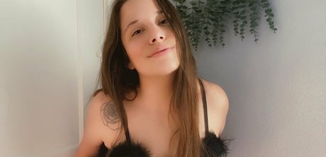 luckywithlola modèle porno archive