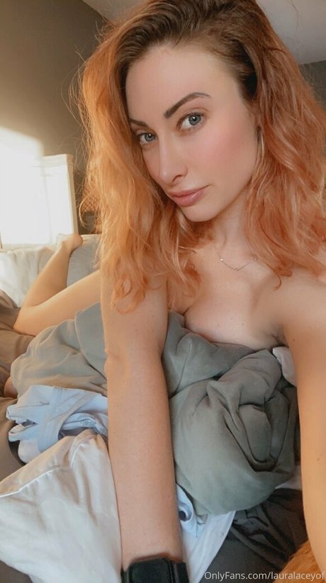 lauralaceyof modèle gratuit galeries