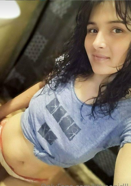 littleegirlll star du porno en haute qualité image