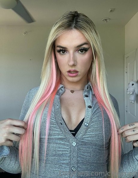 blonde en forme onlyfans érotique photo