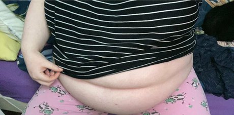 growing piggy1305 modèle nu galerie