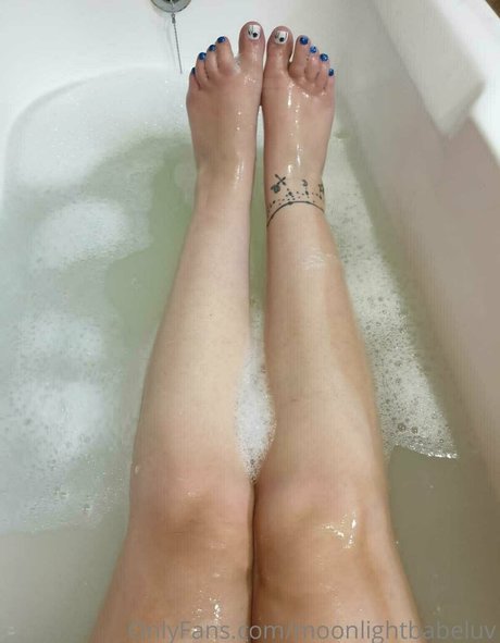 milf aux cheveux noirs onlyfans top jolie collection