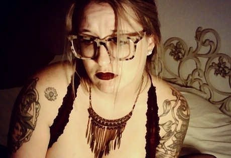 lesbiennes aux gros seins onlyfans joli sexe galeries