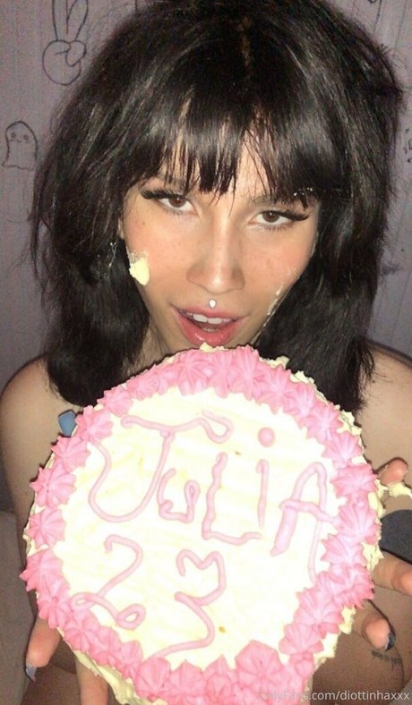 milkyspoil actrice xxx des photos