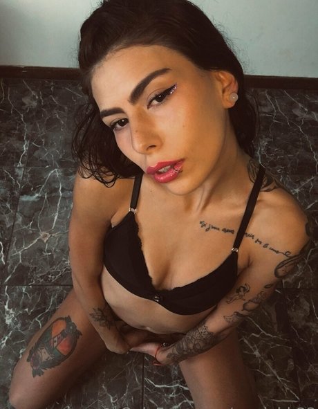 mariahh23 star exclusive image