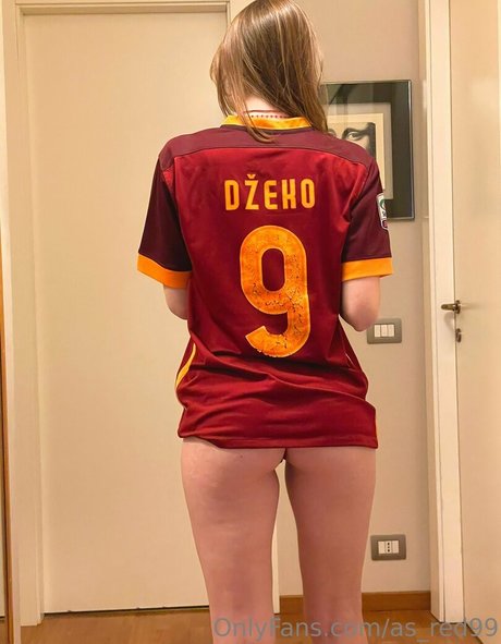 as red99 actrice adulte photo