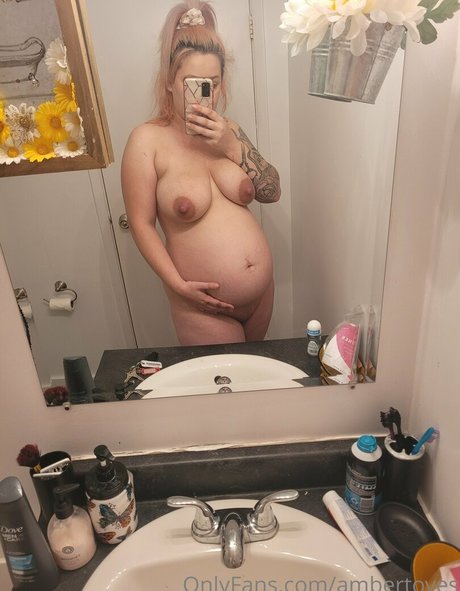 ambertoyes top star image