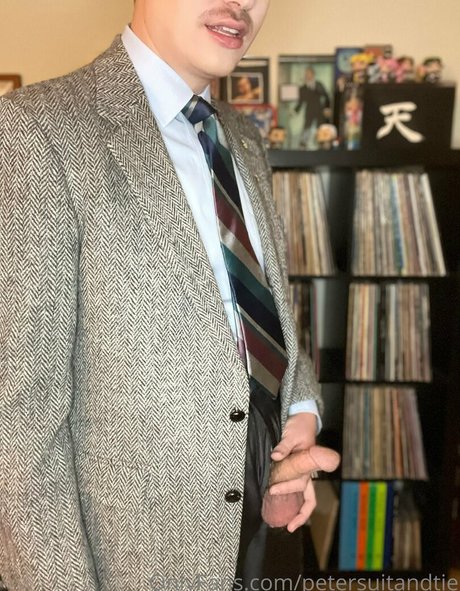 petersuitandtie star du porno en haute qualité images