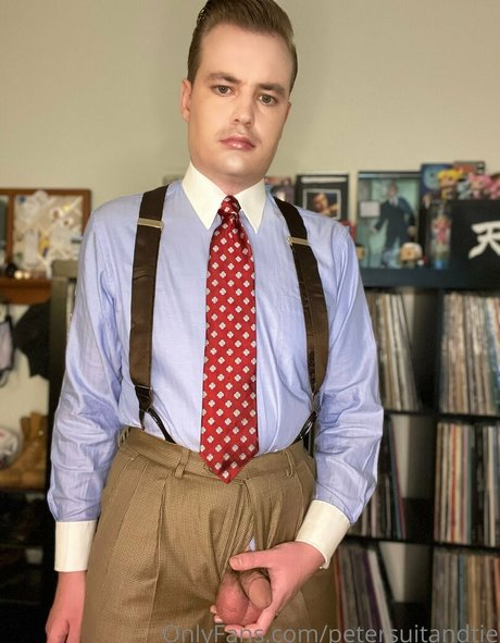 petersuitandtie star du porno adulte des photos