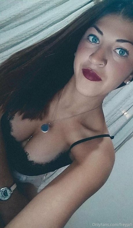 freyja1 modèle sympa des photos