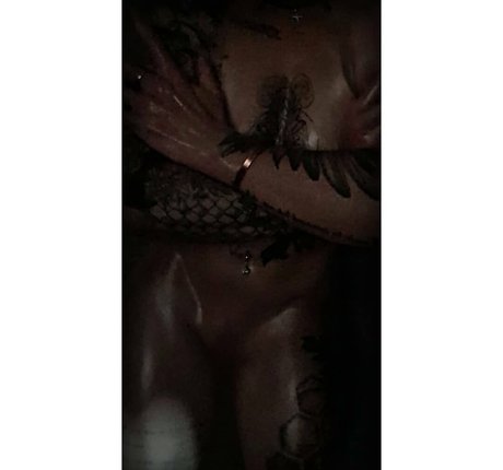 demigod jansevanrensburg actrice artistique des photos