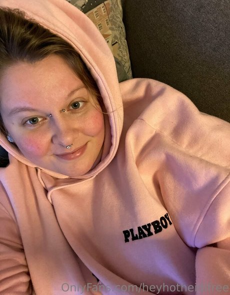 heyhotheidifree étoile érotique photo