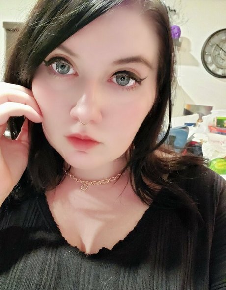 violetsinclaire actrice xxx photos