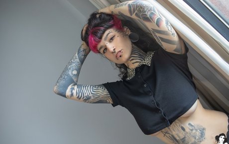 Mollymoon actrice libre photos