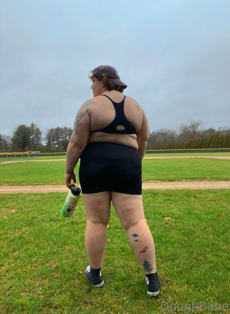 doughbabebbw étoile nue img