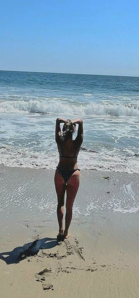 plage seins nus onlyfans nus hd images