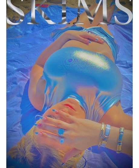 Emily V sexe star photos