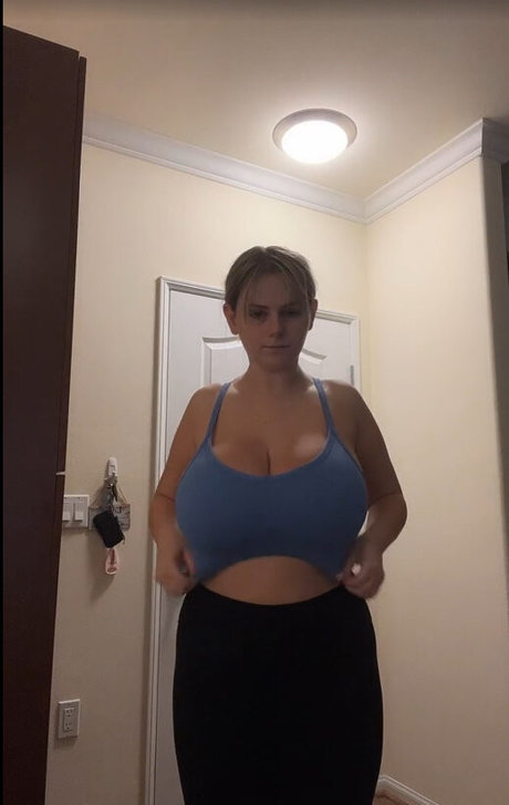 Emily V étoile exclusive photo