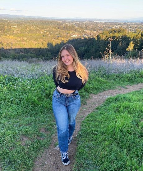 Haley E actrice porno image