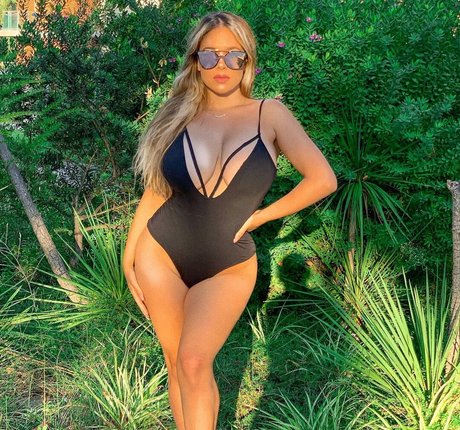 gorge profonde ado onlyfans nu parfait photos