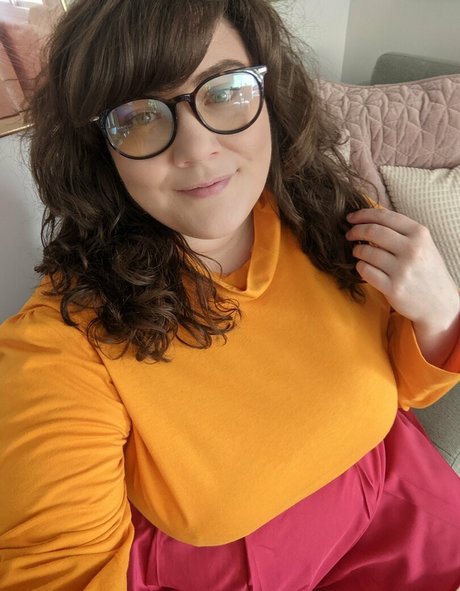 blonde aux gros seins onlyfans art exclusif photo