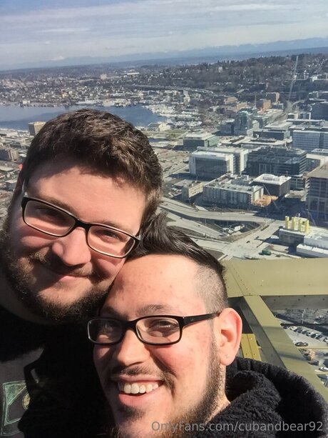 cubandbear92 actrice pornographique collection