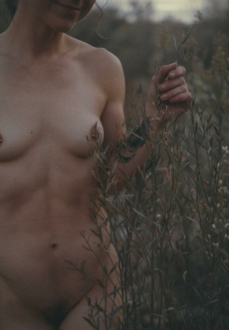 Ever Curious modèle de sexe galerie