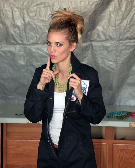 AnnaLynne McCord star du porno chaud img