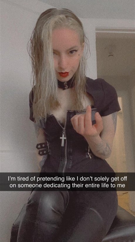 violets cabaret modèle chaud photo