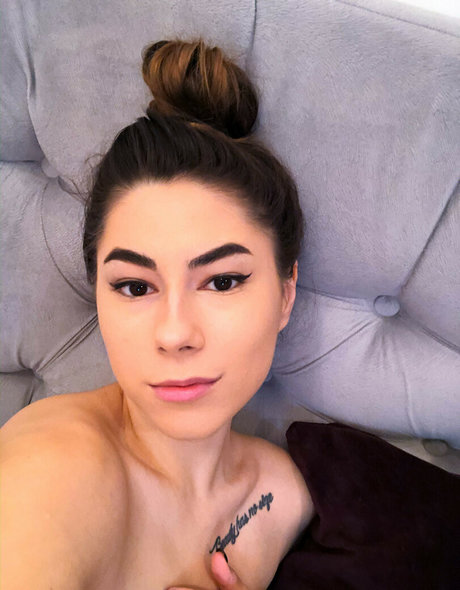 Naughtyrider69 belle actrice image