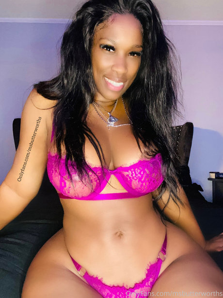 Ms Butterworths modèle xxx archive