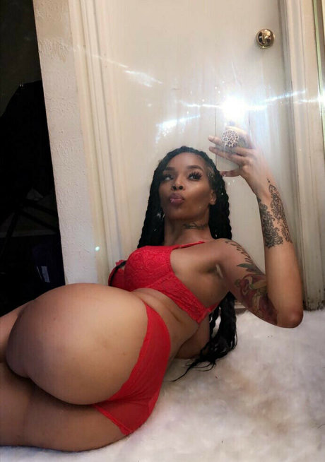 Officialdeafbae actrice de nus photo