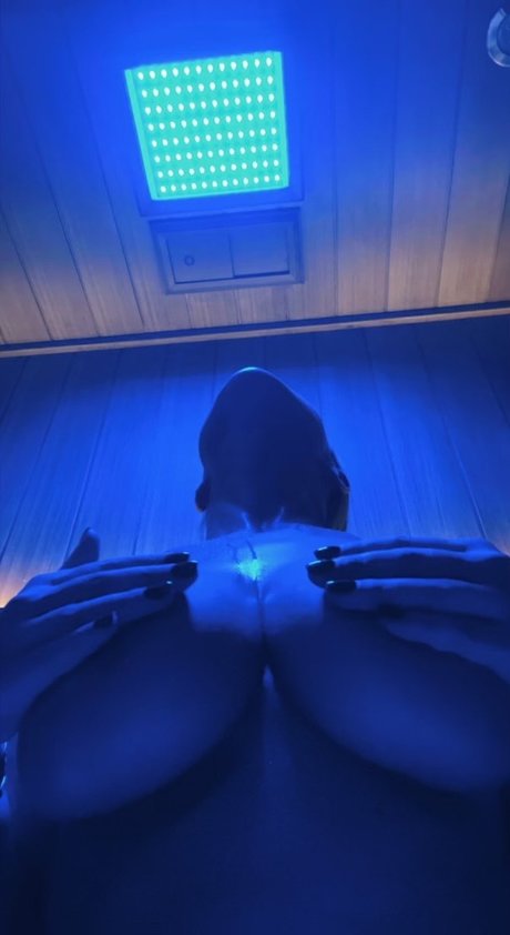 infirmière brune onlyfans beau haut archive