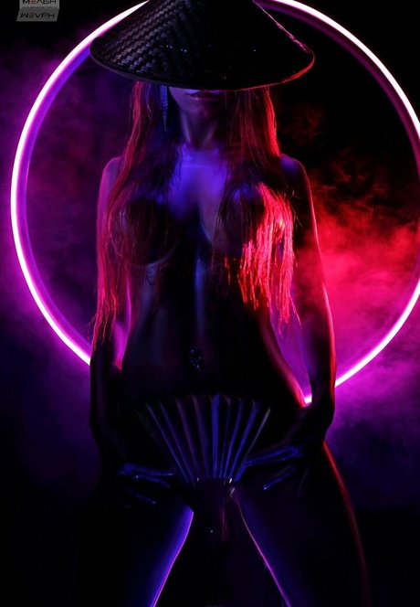 Anasteysha goldstar jolie actrice des photos