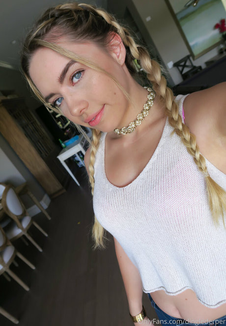 TORY TORY actrice hd galeries