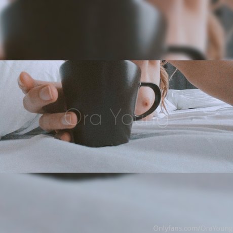 Ora Young modèle sympa galeries