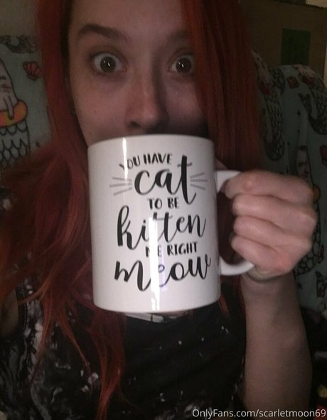 Scarlet Moon sexe star du porno img