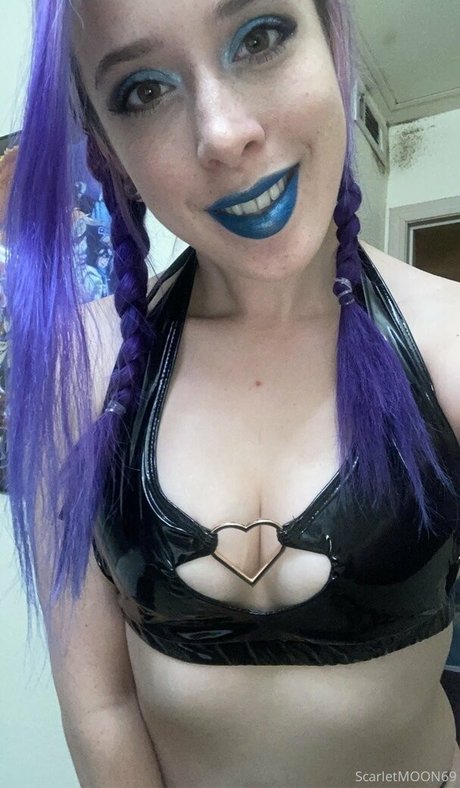 Scarlet Moon étoile gratuite archive