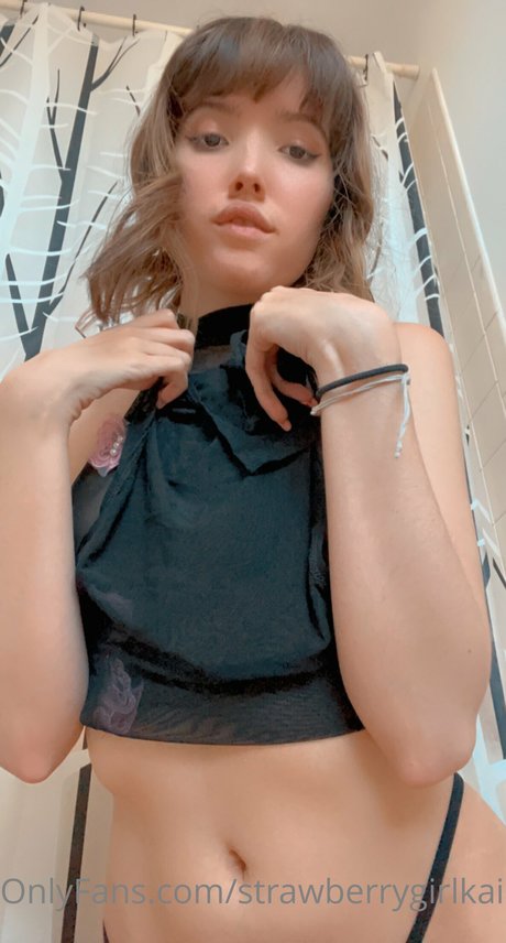 Strawberry Girl Kairi_ étoile gratuite archive