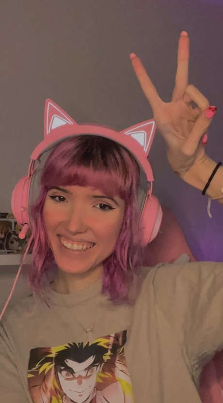 Strawberry Girl Kairi_ top star img