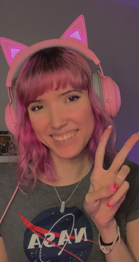 Strawberry Girl Kairi_ belle actrice galeries