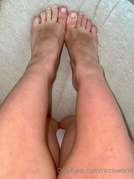 Pretti Ricci étoile nue galeries