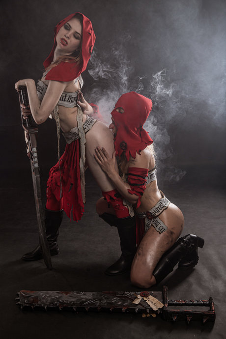 tatouages ​​blonds onlyfans sexy jolie photo